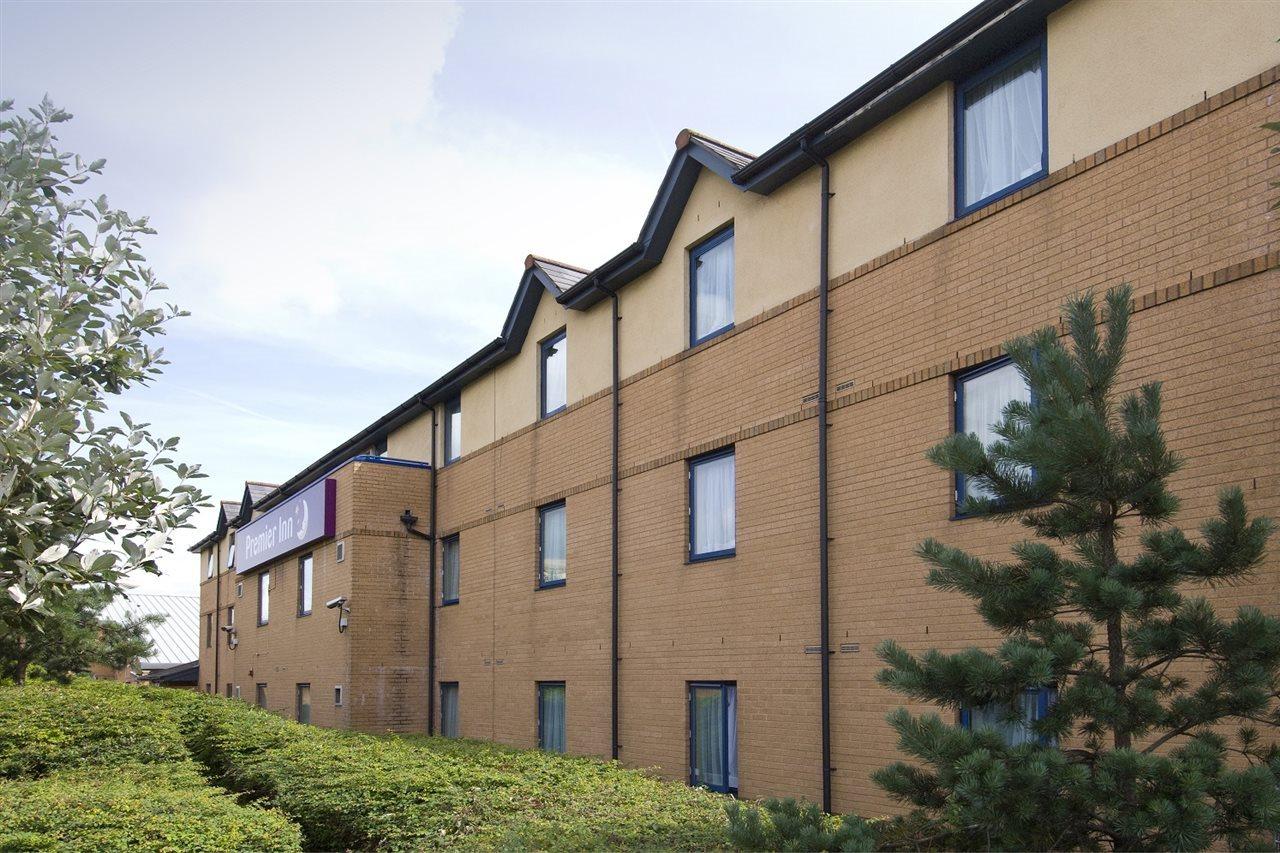 Premier Inn Bristol Filton Exterior foto